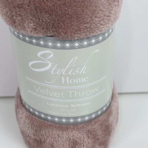 Stylish Home Velvet Throw Plush Lightweight Throw 50"X 60" Mauve Blush - Picture 2 of 4